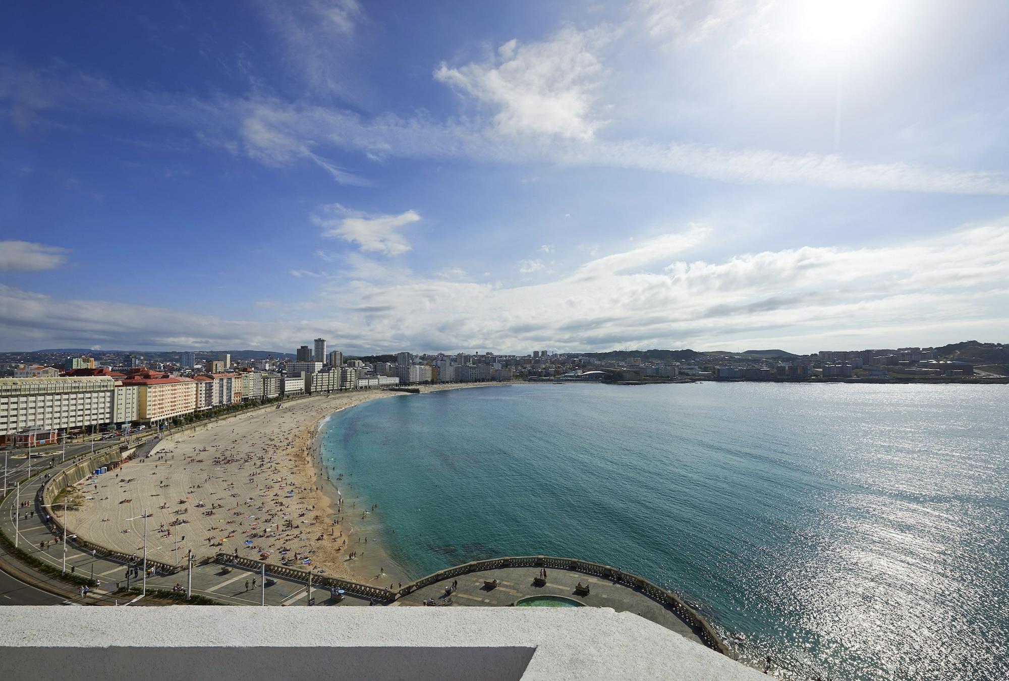 Melia Maria Pita Hotel A Coruña Exterior foto