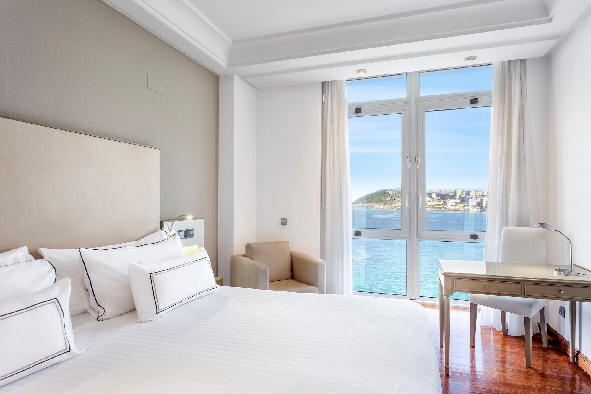 Melia Maria Pita Hotel A Coruña Exterior foto
